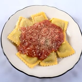 Cheese & Spinach Ravioli, Frozen